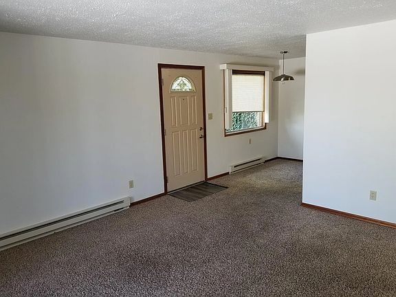 4th image of 1630 E South Riverton Ave APT 7