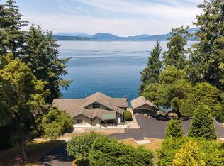9556 Ardmore Dr, North Saanich, BC V8L 5H3