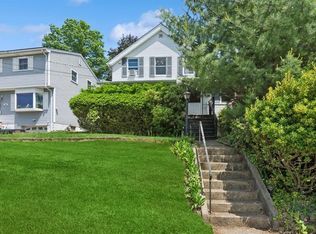 16 Hazel Ave, Livingston, NJ 07039