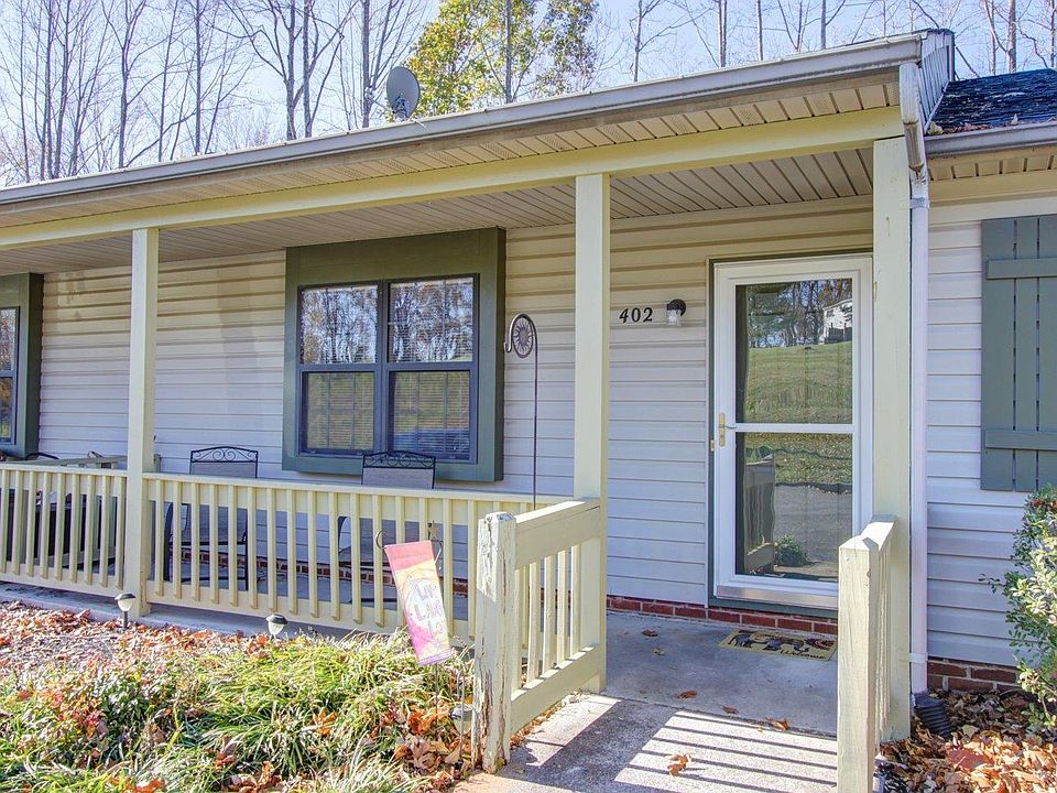 1st image of 402 Goose Hollow Dr