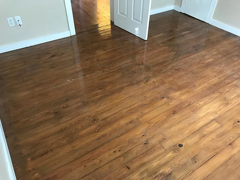 308 W Elm St — Photo 16