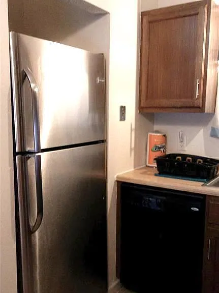 109 Ashley Dr — Photo 9