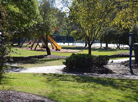 4th image of 109 Stonebrook Dr