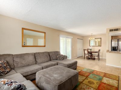 7527 N 47th Ln, Glendale, AZ, 85301