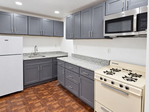 20 W Franklin St #C