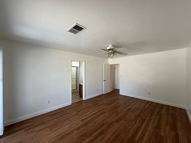 5800 Potenza Ln — Photo 28
