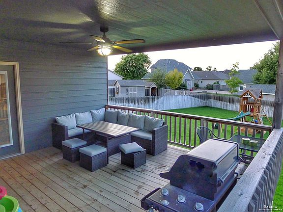 5th image of 1715 Eaglecrest Ave