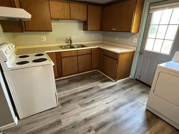 1026 Jackson St, 1026 Jackson St #214AE5904, La Crosse, WI 54601