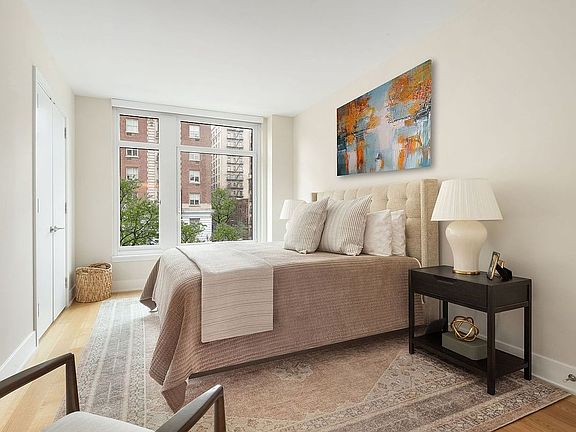 5th image of 218 W 103rd St #4E