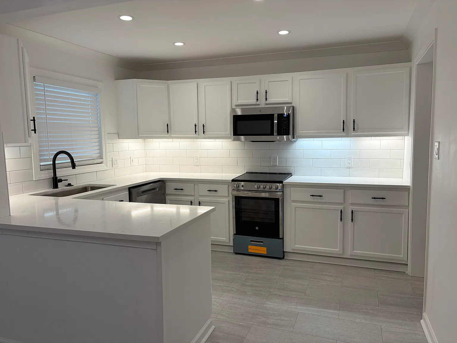 2 bed, 1186 sqft, $1,800 — Photo 4