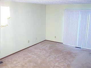 5th image of 1696 Bennigan Dr