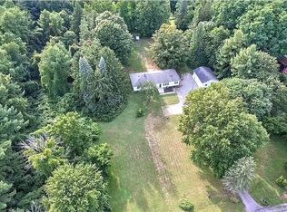 9692 Summit Street Rd, Le Roy, NY 14482