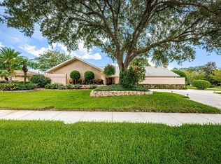 90 Arbor Ln, Oldsmar, FL 34677