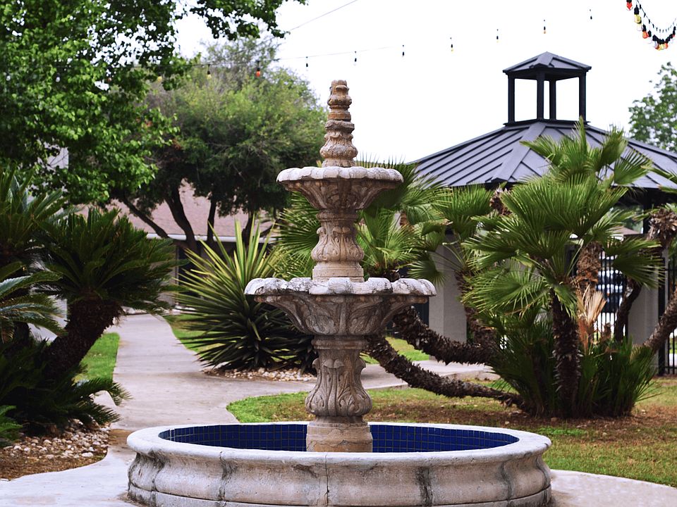 The Aliso - Exterior