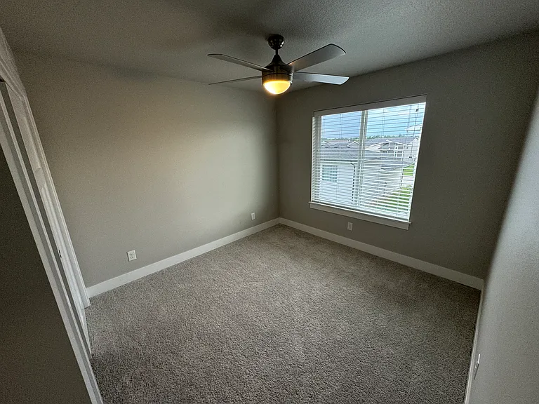 1500 NE Polk Dr — Photo 15