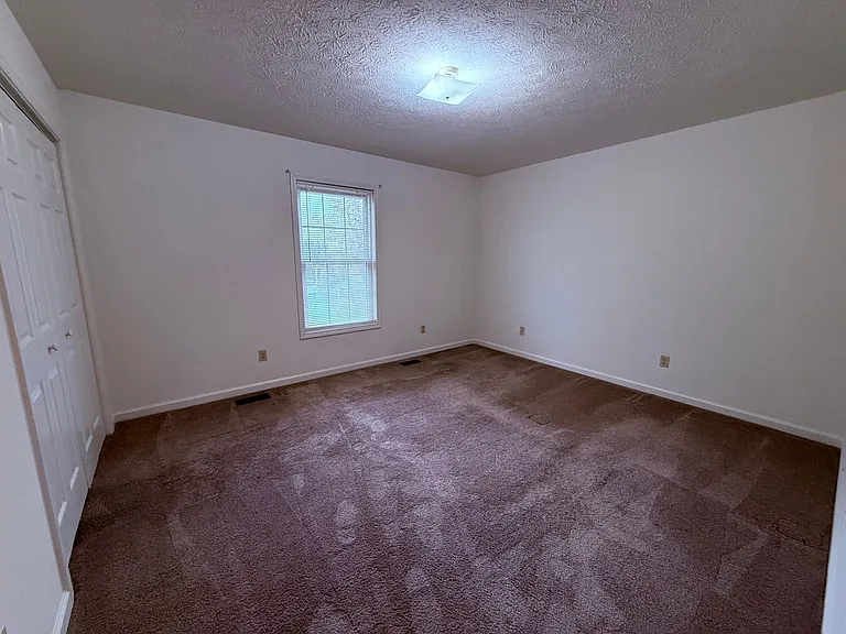 65 Majestic Dr — Photo 12