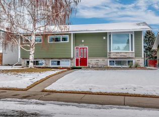 12132 SW Lake Waterton Cres SE, Calgary, AB T2J2M7