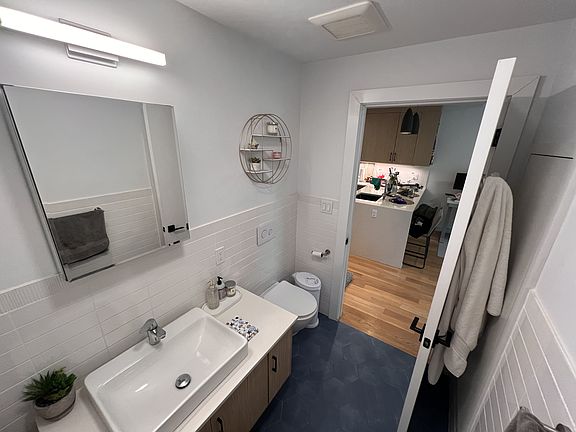 5th image of 32-72 41st St #3B