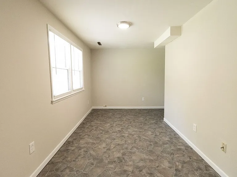 2804 Isherwood Dr — Photo 16
