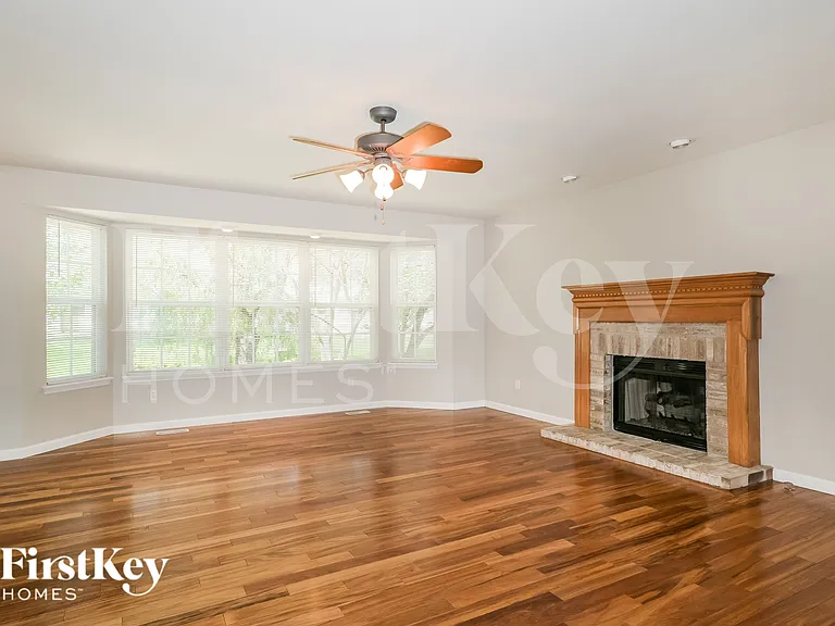 259 Hickory Wood Dr — Photo 3