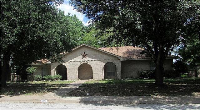 1st image of 306 Highland Dr