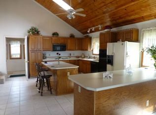 94761 Hardtack Rd, Gold Beach, OR 97444