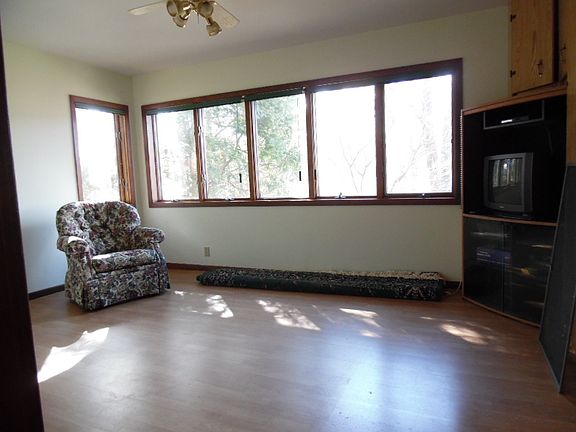 4th image of 65460 W Peninsula Dr