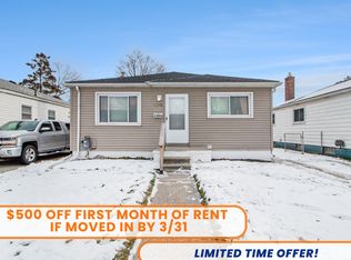22578 Raven Ave, Eastpointe, MI 48021