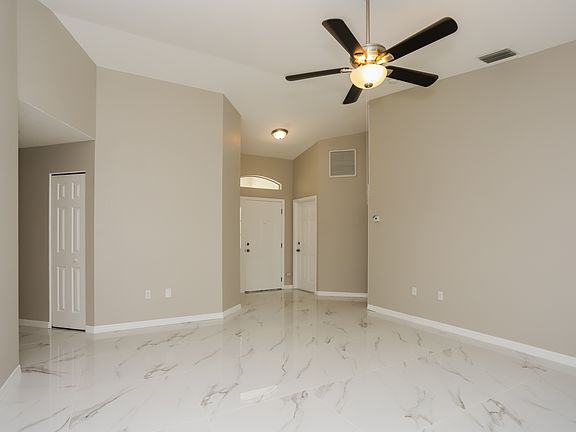 3rd image of 4459 Glordano Ave