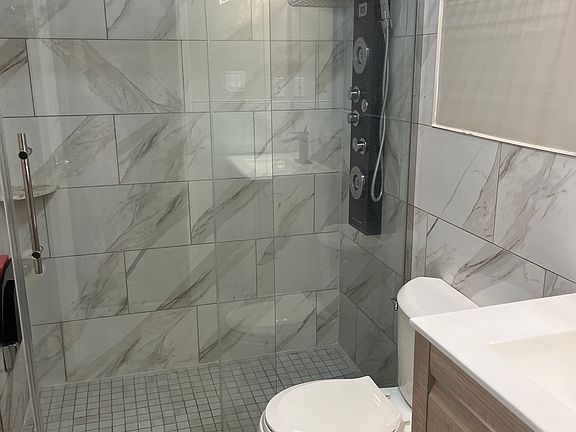 4th image of 7 Wexford Dr #1