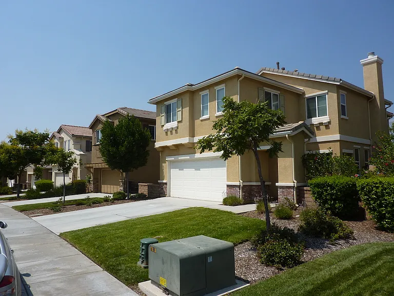 27090 Dolostone Way — Photo 2