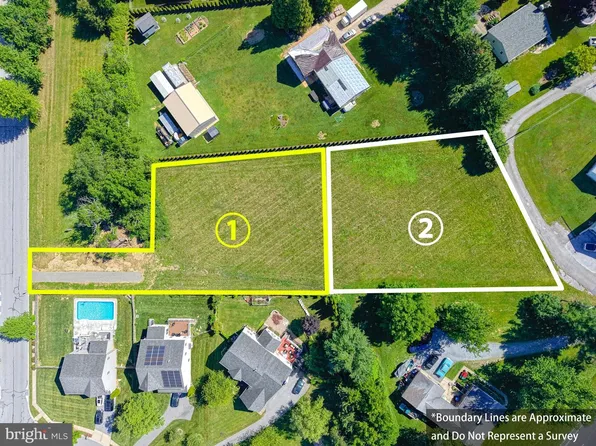 2 Wyndtryst Dr, Westminster, MD 21158