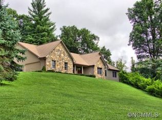 2001 Fruitland Rd, Hendersonville, NC 28792