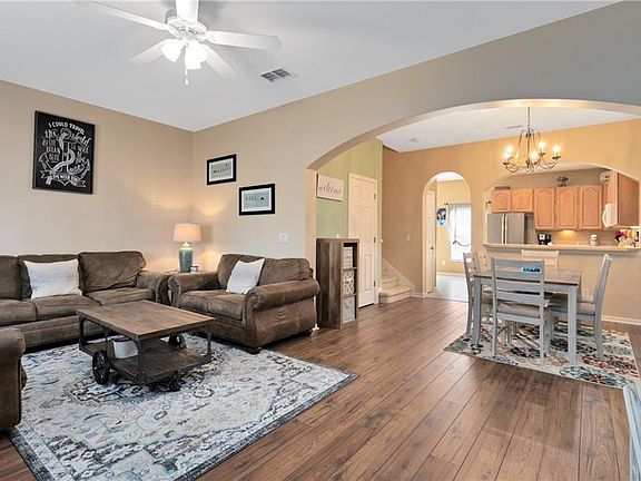 3rd image of 9107 Hunters Mill Dr