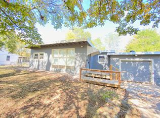 102 W 98th Ter, Kansas City, MO 64114