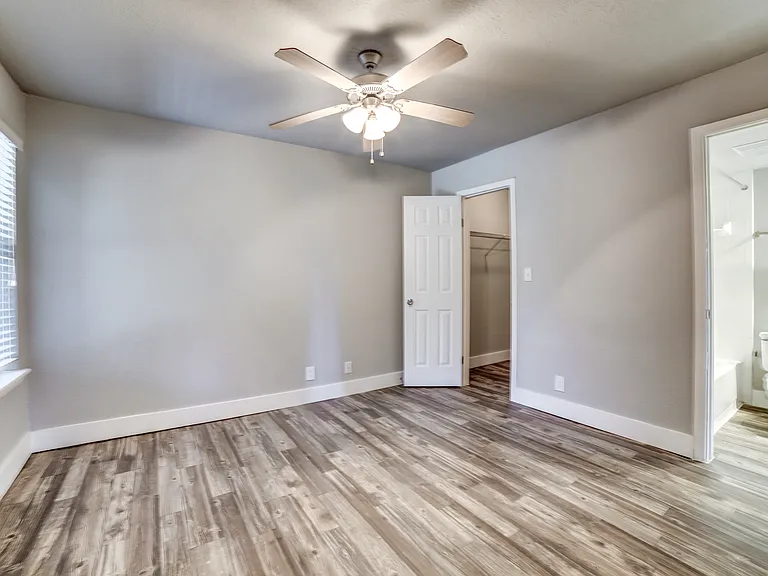 Waterside Apartments Tulsa — Photo 18