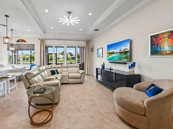 3035 Strada Court, Royal Palm Beach, FL 33411