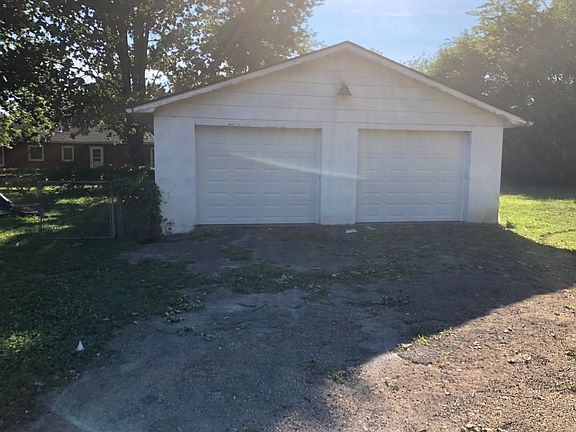 5th image of 1427 Audubon Dr