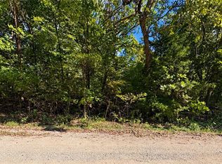 41 SE Lakeside Dr, Lacygne, KS 66040