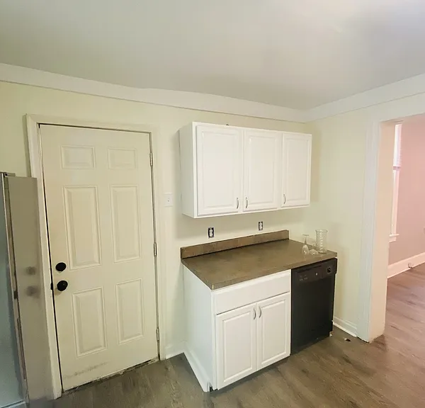 144 W Jackson St #A — Photo 14