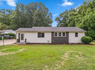 3437 Apache Dr, Raleigh, NC 27609