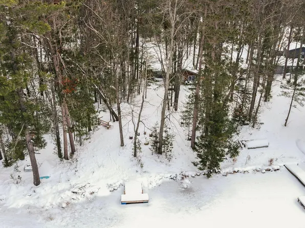 7982 Blueberry Ln, Johannesburg, MI 49751