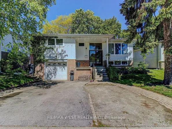 1583 Otterby Rd, Mississauga, ON L4X 1W8