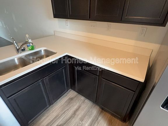 2nd image of 1347 Norfolk Cir