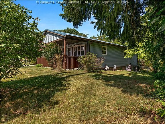 5th image of 887 Upton Dr