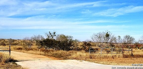 4th image of 8420 W Fm 140