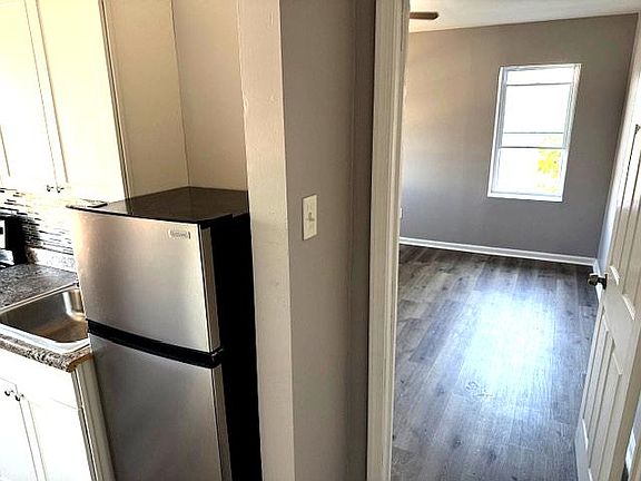 3rd image of 1202 W Lehigh Ave Floor 2