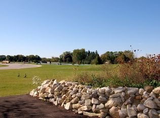 N58W23983 Hastings Ct #801, Sussex, WI 53089