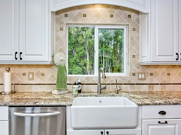 3rd image of 4380 Alta Mira Dr