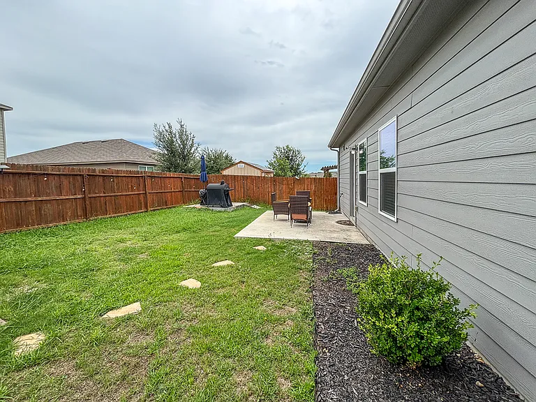 9023 Alvarado Bnd — Photo 31